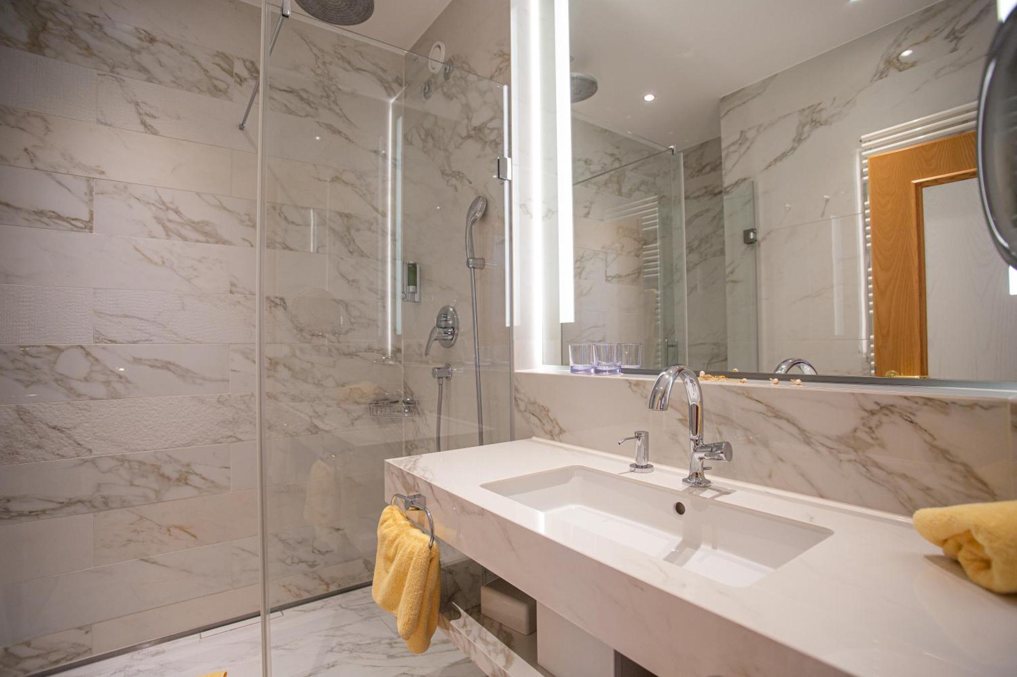 Thermenhotel Quellenhof Bad Füssing エクステリア 写真